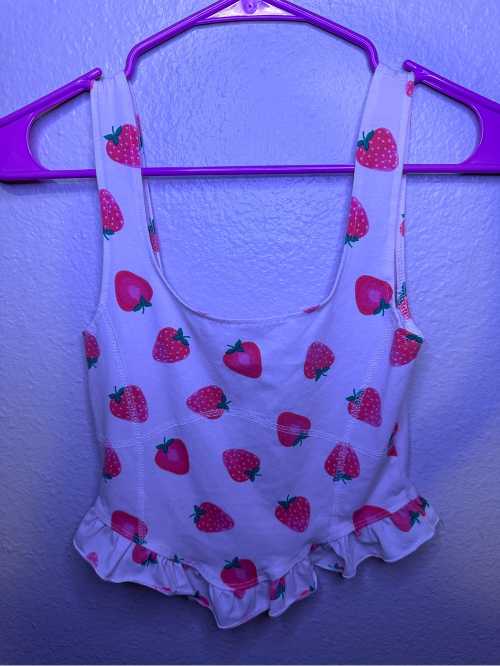 Strawberry Print Ruffle Hem White Crop Tank